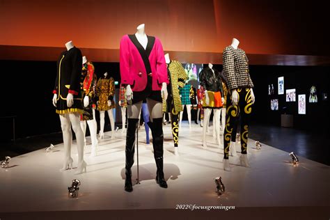 gianni versace groninger museum